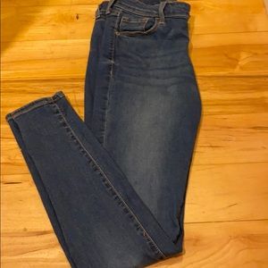 Old navy rockstar super skinny low rise jeans